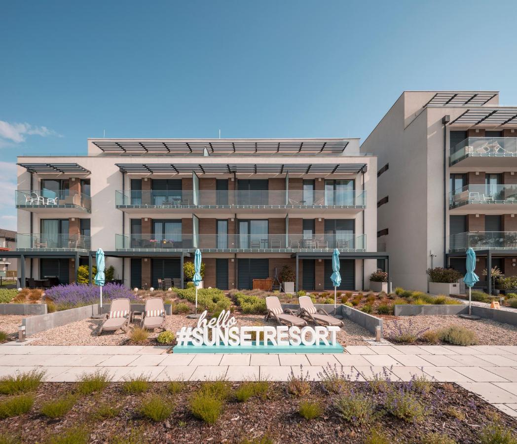 Sunset Resort - Lakeside Boutique Apartments Fonyód Exterior foto